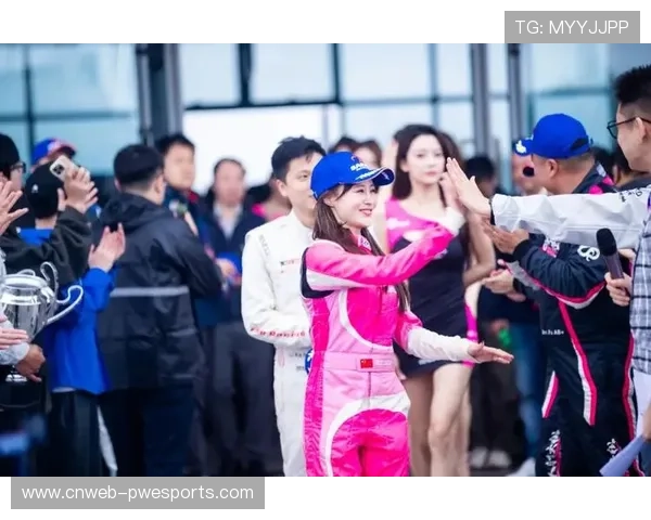 女子公开组山地越野赛冠军诞生，100名女车手展现山地运动巾帼风采