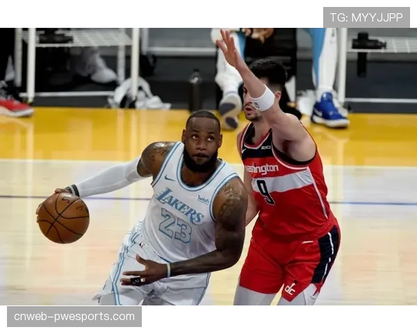 争议：昨日湖人vs掘金最后两分钟裁判报告显示三次漏判，均对湖人不利